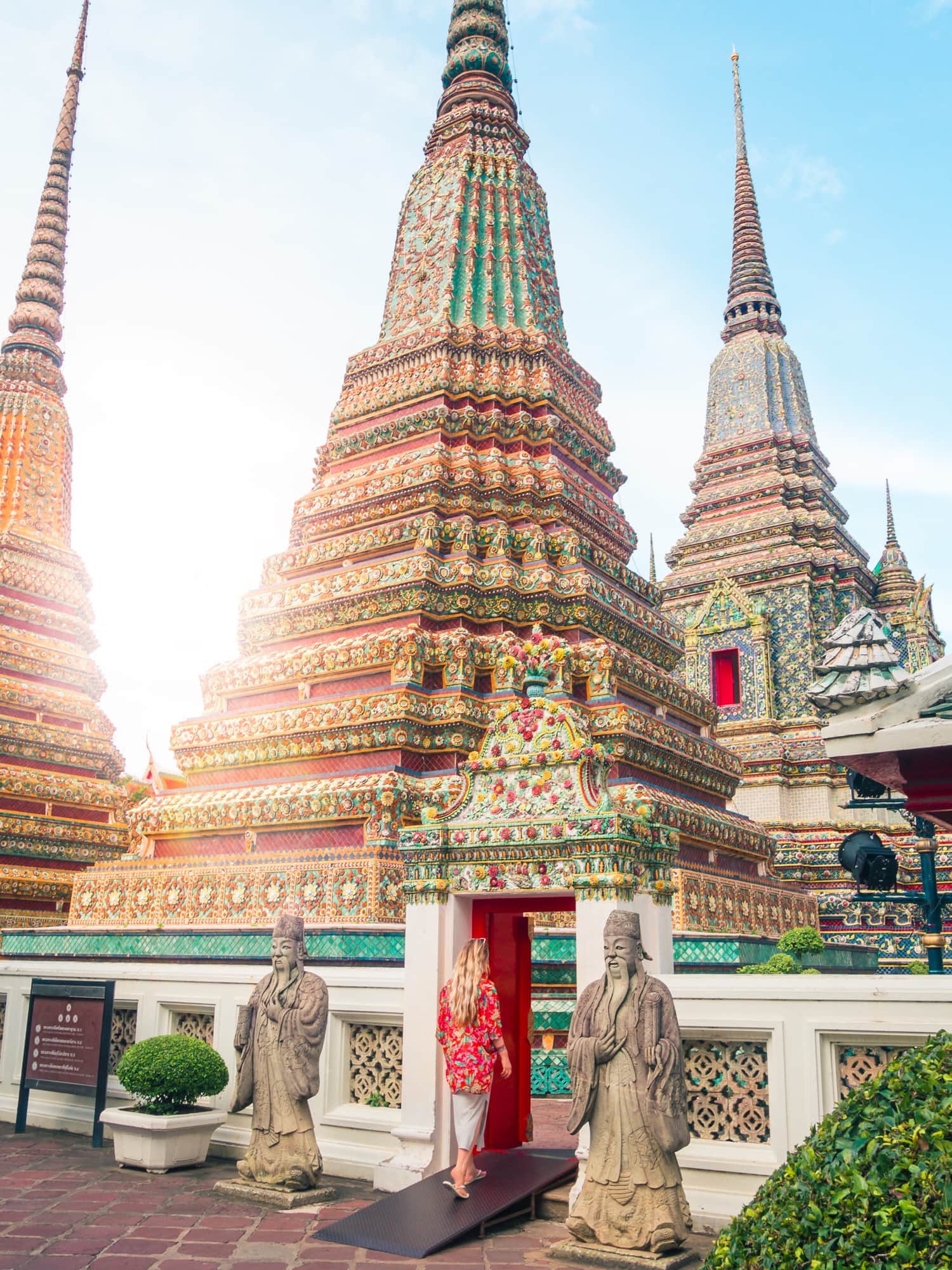 tourist attraction to visit in bangkok