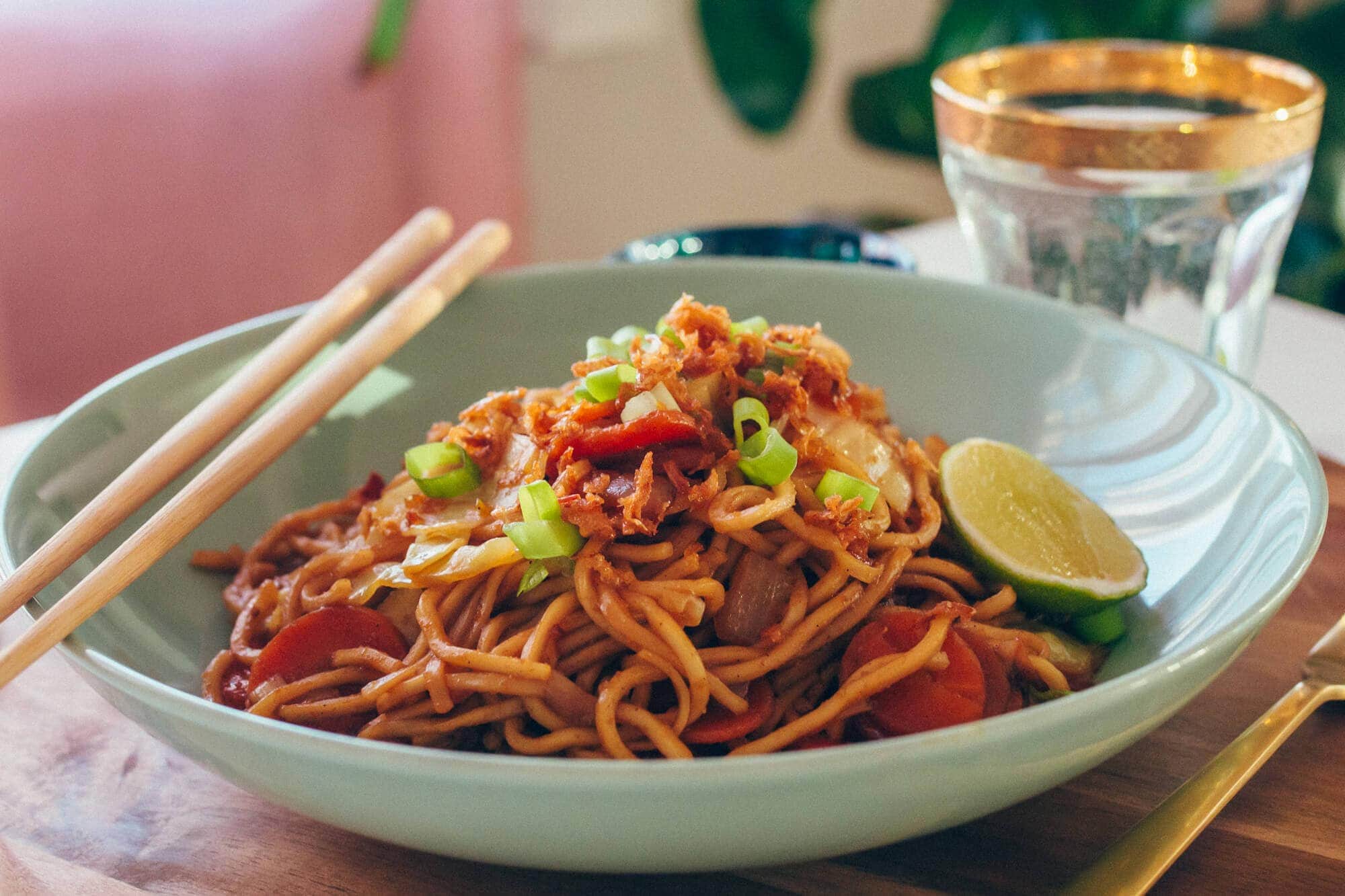 Easy Indonesian Mie Goreng  Recipe vegetarian fried 